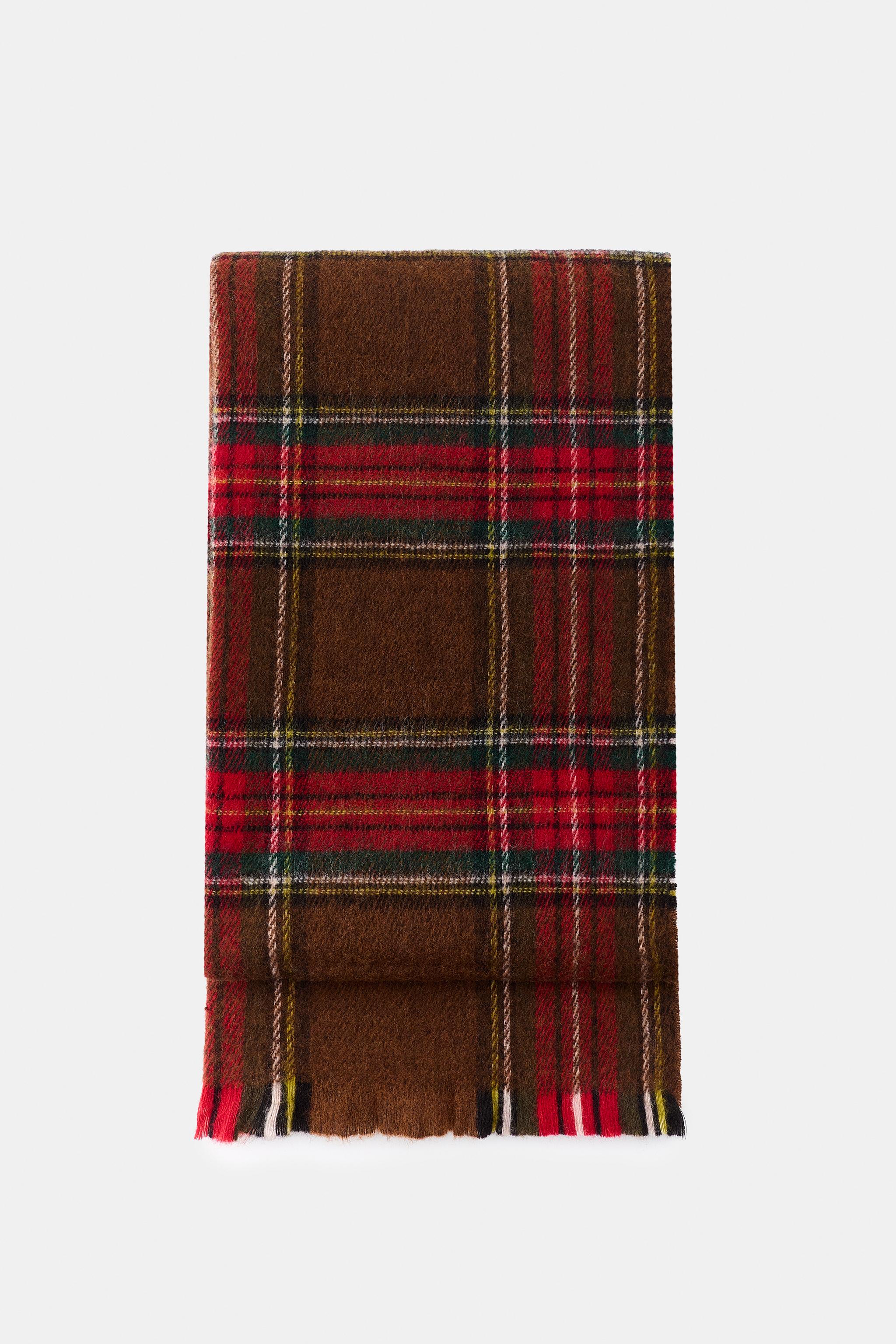 PLAID FRINGED SCARF